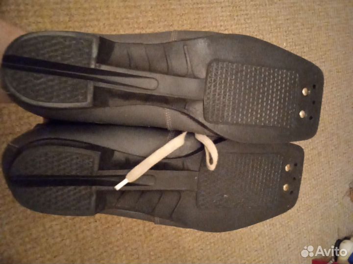 Лыжные ботинки botas 42-43