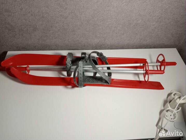 Детские лыжи