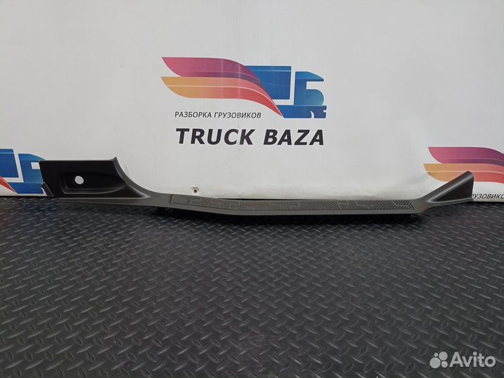 82212691 Накладка порога левого Volvo FH
