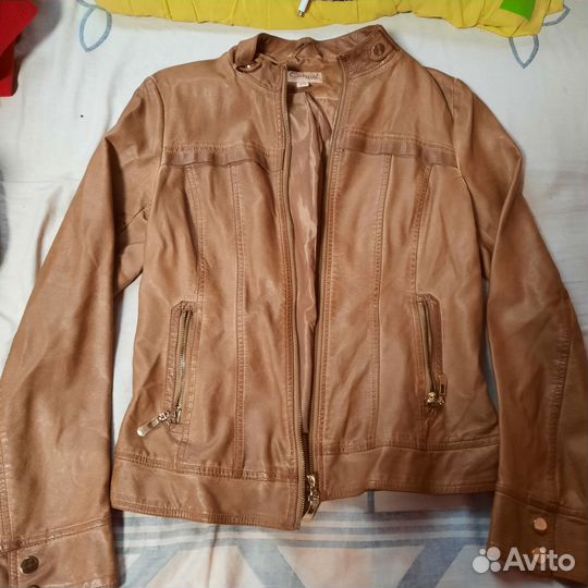 Куртка кожаная женская демисезонная