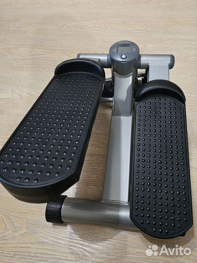 Тренажер мини-степпер Torneo