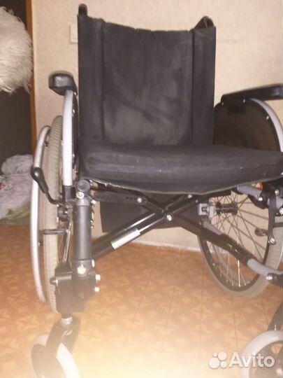 Новая инвалидная коляска
