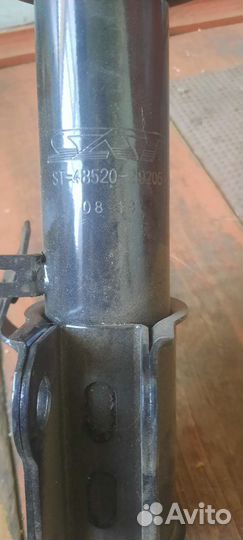 Стойка левая,Toyota Carina 210 кузов