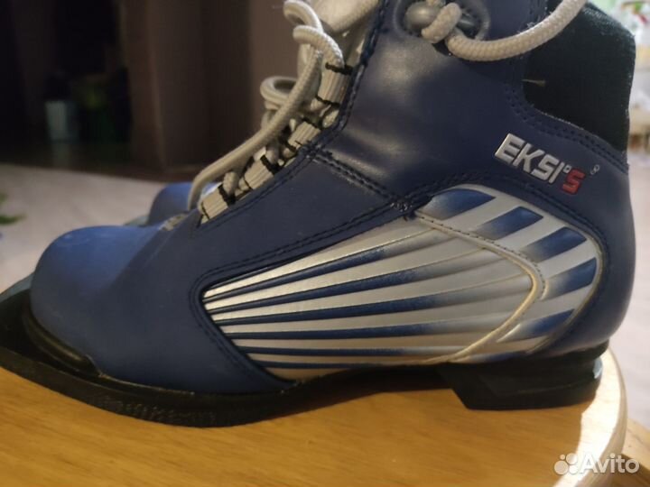 Лыжные ботинки 34 и 38 размеры