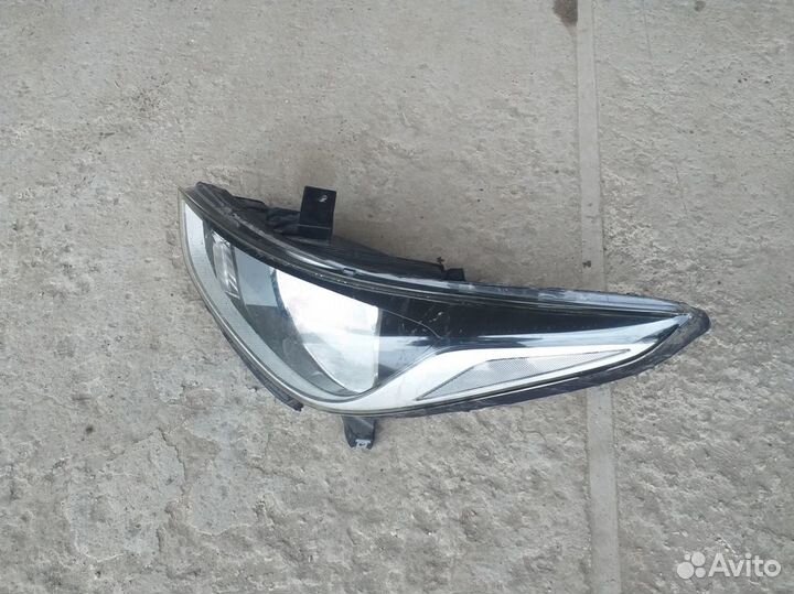 Фара левая Hyundai Solaris 1