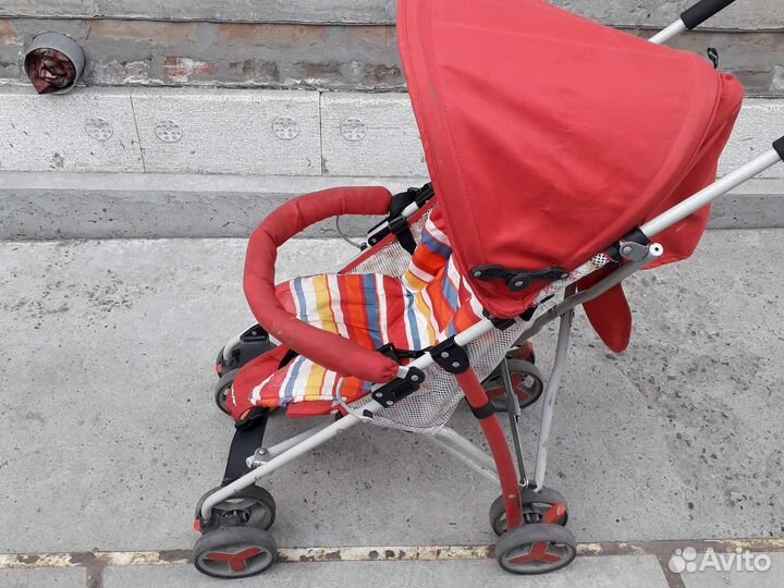 Прогулочная коляска