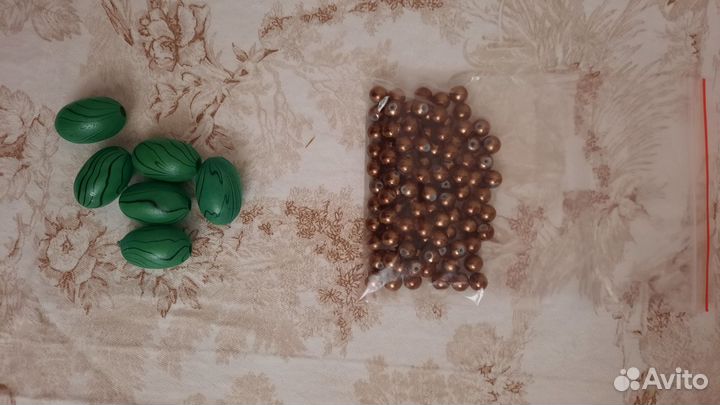 Бусины для рукоделия разные, пайетки