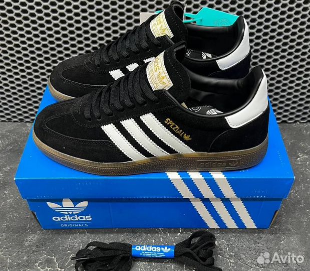 Кроссовки adidas Spezial