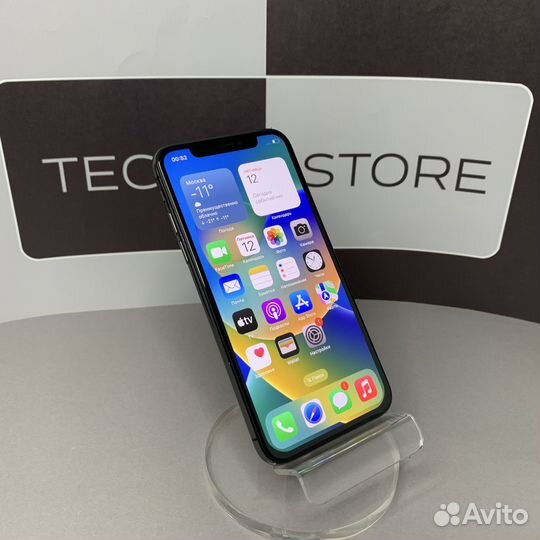 iPhone X, 64 ГБ
