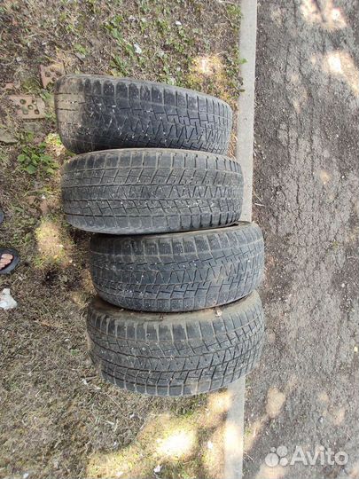 Bridgestone Blizzak DM-V1 235/55 R19