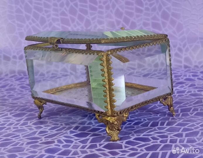 Шкатулка старинная