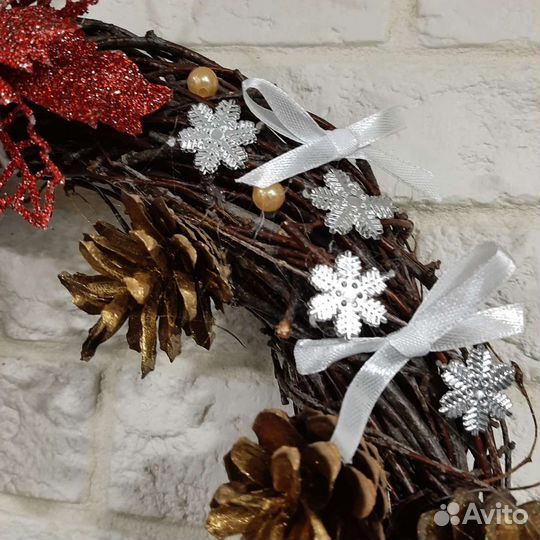 Новогодний венок ручной работы