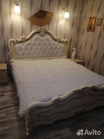 Кровать