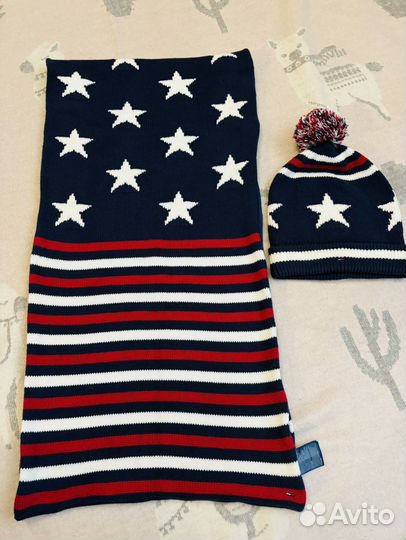 Комплект tommy hilfiger снуд и шапка
