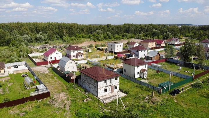 Дом 226,9 м² на участке 6 сот.