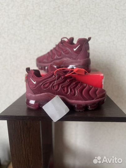 Кроссовки Nike Vapormax Plus