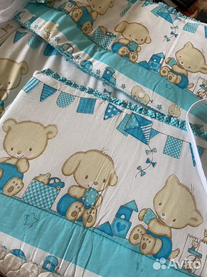 Бортики в кроватку с балдахином