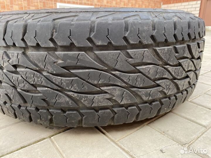 Bridgestone Dueler A/T 265/65 R17