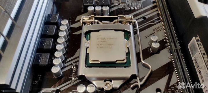 Gigabyte Z390 D + Core i7-8700K