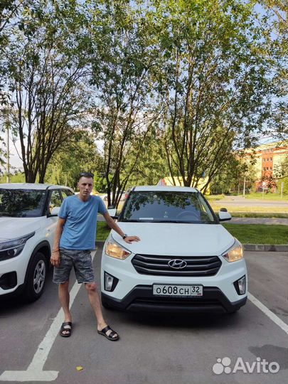 Инструктор обучающий вождению автомобиля. Механика