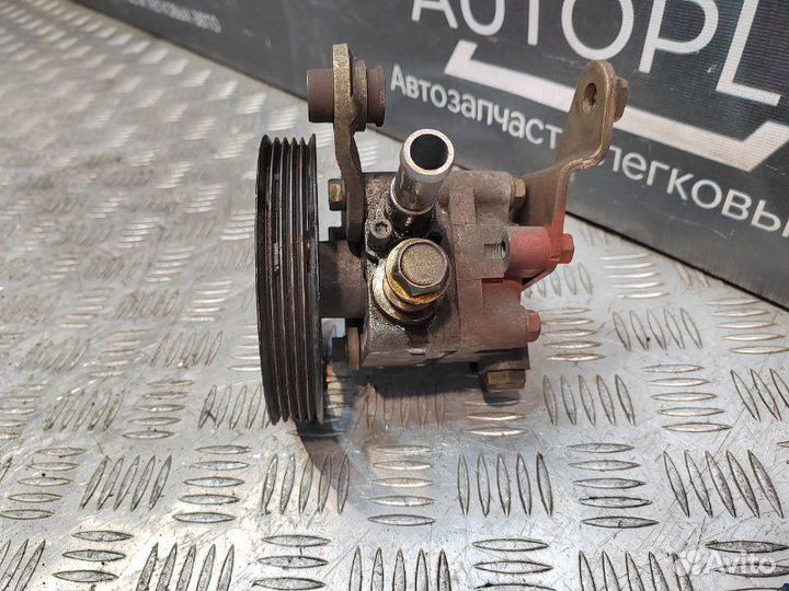 Насос гур Mazda Premacy 2.0 FS 2002