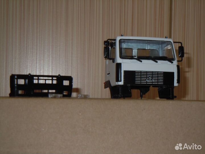 Кабина белая маз без спальника