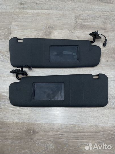 Элементы черного потолка на Audi Q7