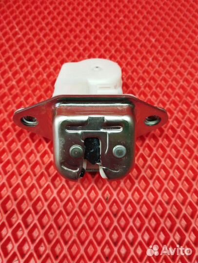 Замок багажника Subaru Xv GT7 2018