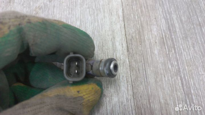 Форсунка Volkswagen Golf 4 AZD 2000