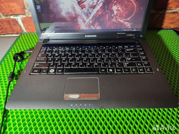 Samsung R525-Turion X2 \ 3 Озу\ 1 GB Видео \320HDD
