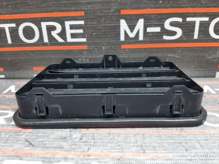 Решетка вентиляционная задняя левая Bmw 3-Series