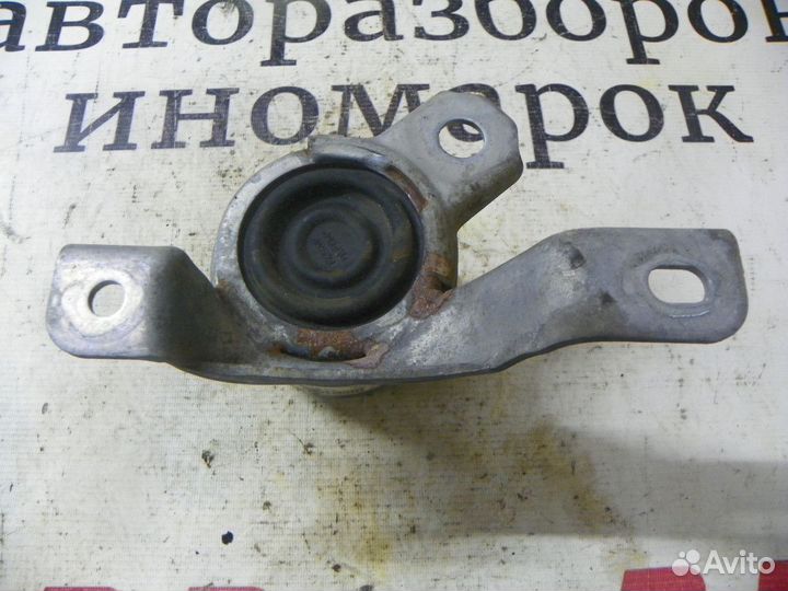 Опора двигателя правая Ford S-MAX