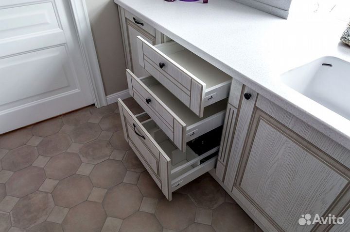 Кухонный гарнитур на заказ под ключ