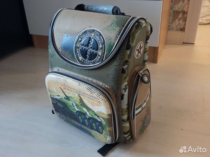 Отдам бесплатно рукзак для школы