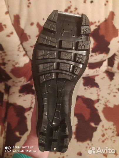 Лыжные ботинки