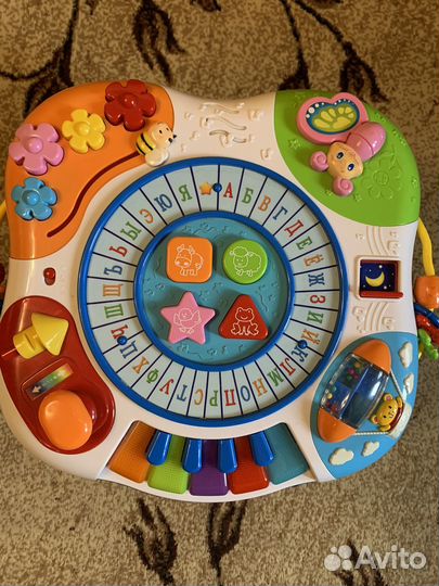 Развивающий музыкальный столик
