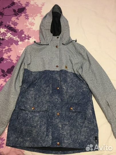 Сноубордическая куртка