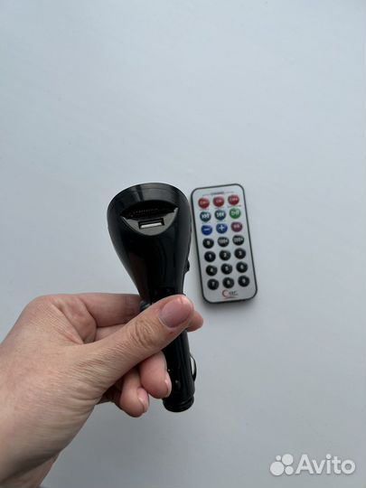 Автомобильный FM трансмиттер