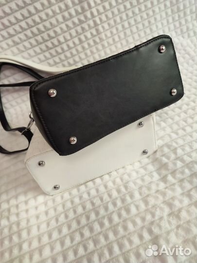 Сумка женская Новая 25*21*12 белая и черная