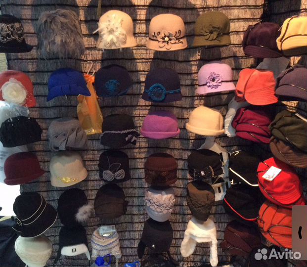 Большой выбор авторских головных уборов