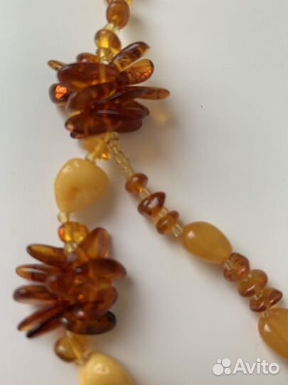 Янтарные бусы