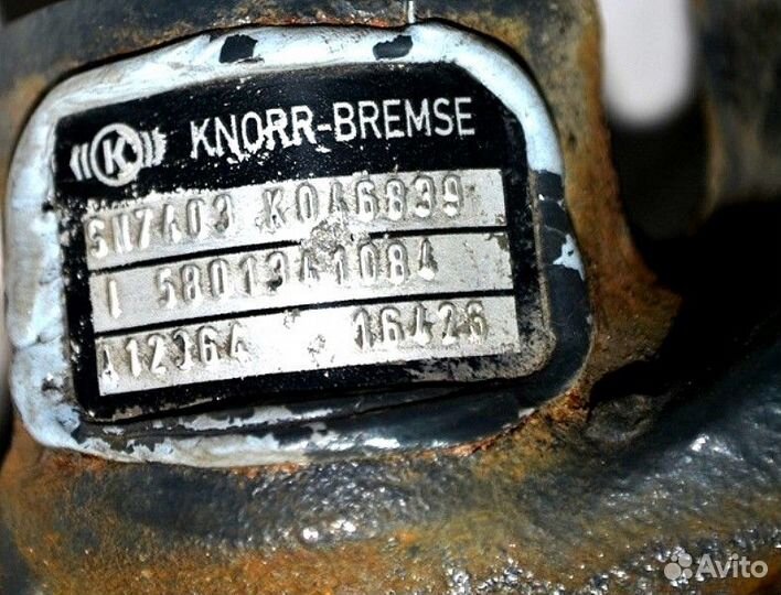 Суппорт переднего моста, правый iveco Stralis (01