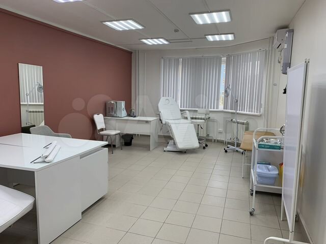 Габ с арендатором Клиника 1 эт 207,5 м²