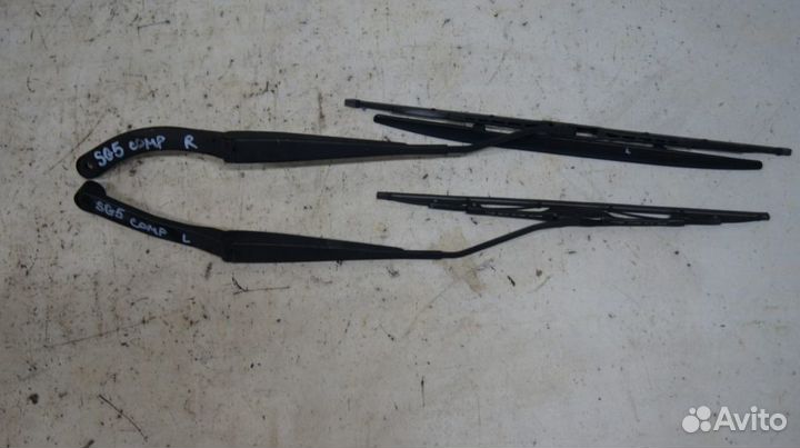Поводок + щётка переднего стеклоочистителя SG5 2003г
