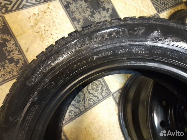 Nokian Tyres Hakkapeliitta 7 205/60 R16