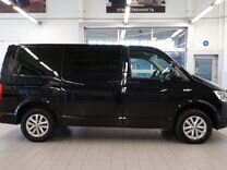 Volkswagen Caravelle 2.0 AMT, 2017, 180 000 км, с пробегом, цена 3 390 000 руб.