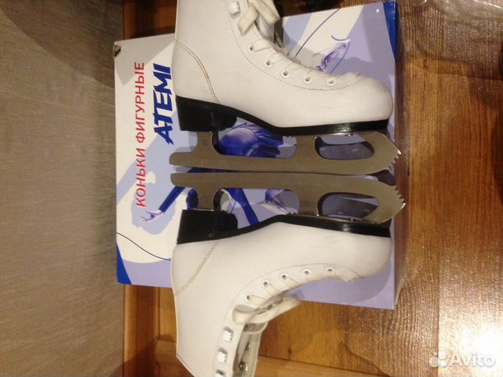Фигурные коньки oxelo