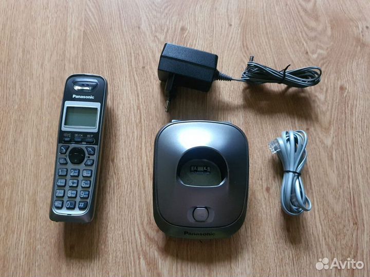 Радиотелефон Panasonic KX-TG2511RU