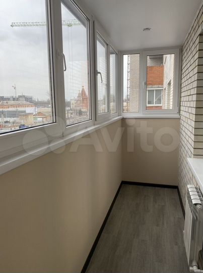 2-к. квартира, 57 м², 4/9 эт.