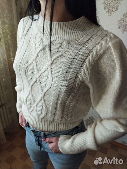 Свитер женский